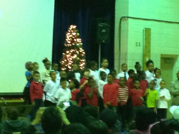 Outstanding night <a href="/SMGMagCom/">SMG </a>  <a href="/MusicatSMG/">Megan Robinson</a> musical production rocked. Magnet theme everywhere!