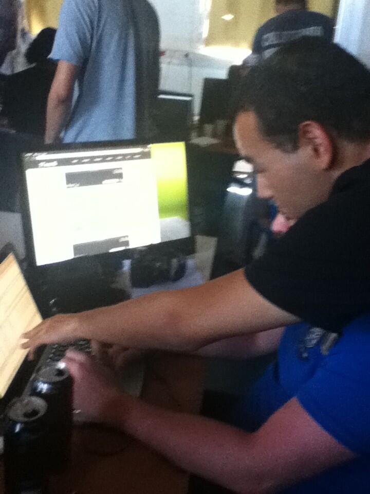 S'Team15 tweet media