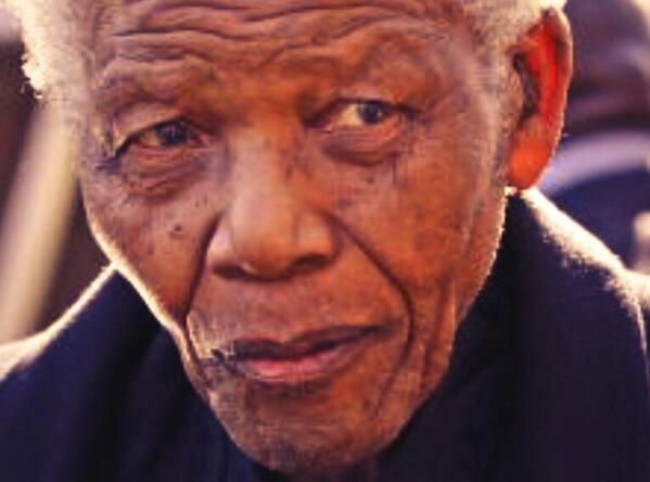 Groot voorbeeld voor de mensheid  overleden. Groot respect. #nelson mandela #verdraagzaamheid #luisteren #verzoening
