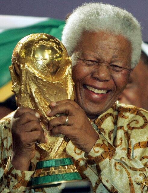 debbie_33113's tweet photo. R.I.P Nelson Mandela xx http://t.co/vfOtzFp2C4