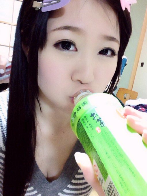 メイク直し〜(｡ ｰ`&omega;ｰ&acute;) http://t.co/qgD8FYjnhW