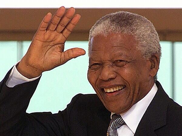 thennandnow's tweet photo. #RIPNelsonMandela http://t.co/BBY9ATTWOQ