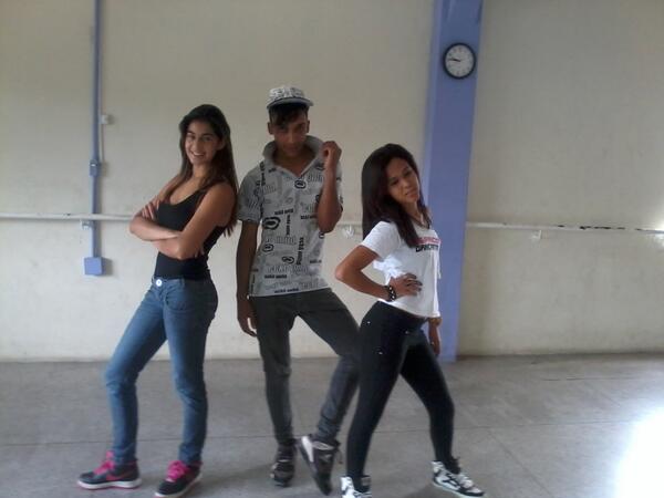 J4nah_'s tweet image. Uuuhu #partindo para a gravação do clipe #MixTv :)