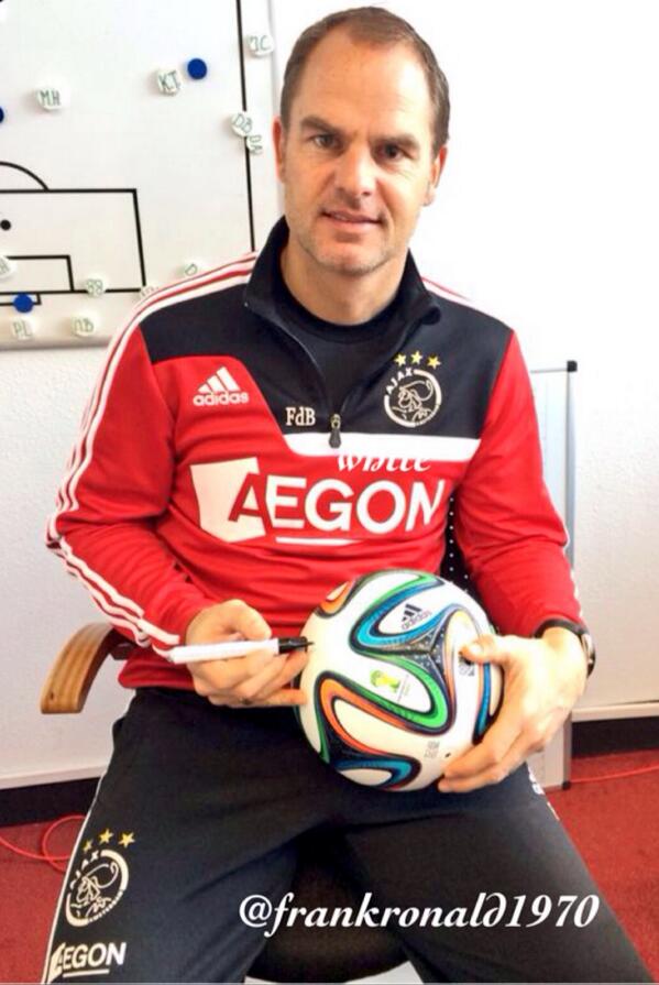 RdBoer1970's tweet photo. F: De @adidas @Brazuca WK-bal wordt ook onze wedstrijdbal @afcajax. Wil jij 'm testen? Deze verloot ik onder de RTs http://t.co/WWSKO2g7hD