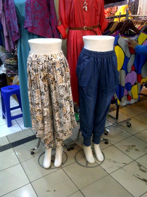 TOKOMODEbandung's tweet photo. Ditunggu ya ke toko mode, banyak model2 terbaru lho :D http://t.co/BoeNpUhdSX