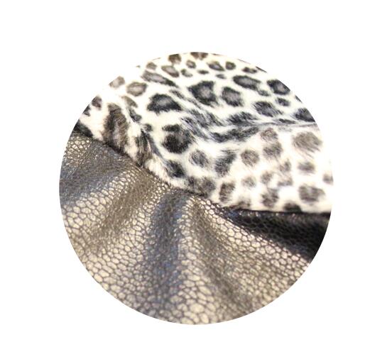 Faure_ID's tweet photo. Ini dia salah satu sneak peek dari Faure Blazer. Pada bisa tebak gak itu hewan Indonesia apa? ;) http://t.co/uV118iqVBe
