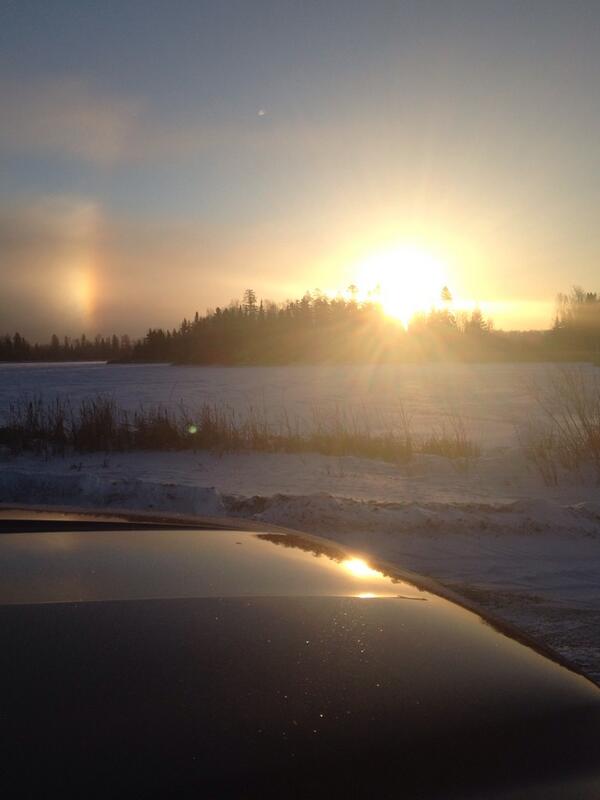 AlexandraReneeG's tweet photo. Good morning! #sundog #sunrise #whitewaterlake #HoytLakes #Minnesota http://t.co/6mw5ZDFN58