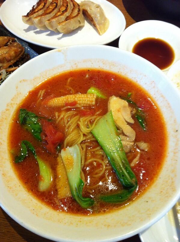 강남 어느집에 있는 토마토 라멘!!!
그렇다면 토마토 라면은 어떨까? 궁금궁금...