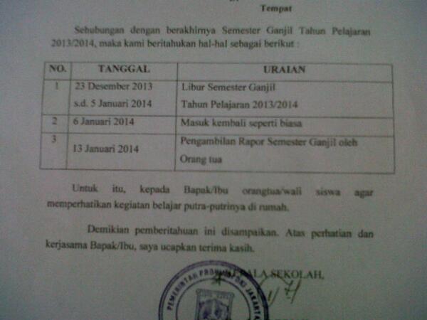 XSOCONE96's tweet photo. Tuh dibaca RT"@bella2598_: Bwt ank" SMAN 96 yang gamasuk, ini adalah info libur dan ambil rapotnya. Silahkan dibaca! http://t.co/ejagnJrXFE"