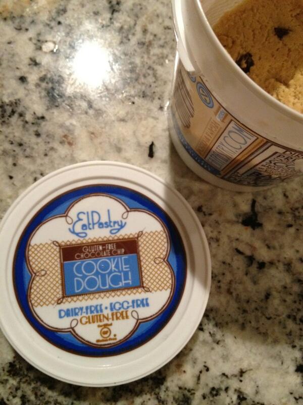 NikkiReed_I_Am tweet picture
