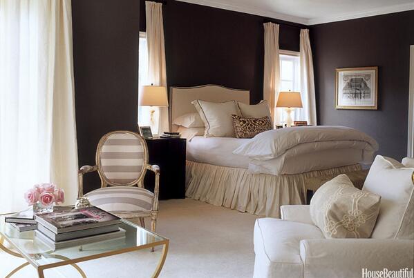 HouseBeautiful's tweet photo. Top Pin of the Day: A Cozy Master Bedroom http://t.co/wQ7t2i1yHm http://t.co/xo2qURAWId