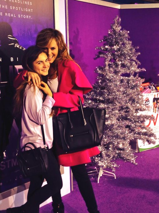 #BelieveMovie on the purple carpet in front of #justinbieber http://t.co/efFij6E5qp<a href="/tag/believemovie"class="tags">#BelieveMovie</a><a href="/tag/justinbieber"class="tags"><span>#justinbieber</span></a>