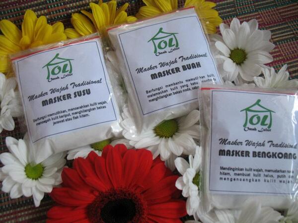 nderek_dodolan's tweet photo. @iklanin JUAL masker tradisional OMAH LULUR  =) murmer lagi sist =D #iklanin http://t.co/QrBX41AARJ
