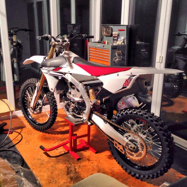 Finally Picked the new bike up last night !