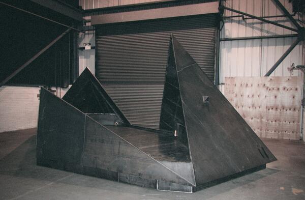 AORarchitecture's tweet photo. Visit to the #ViewpointLondon assembly factory in Hull. Final form starts to expose. http://t.co/vsNhGLBG0c