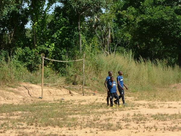AmicInterCampus's tweet photo. Una buona giornata da Inter Campus Congo ♥

Pagina facebook al link: https://t.co/hF8xuP8zJl … http://t.co/CHRaTJCMIT http://t.co/MS3EQslqLA