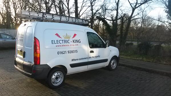 Electric_King_B's tweet photo. Our kangoo thanks @XLR8_Graphics  another great job! http://t.co/0Hfw3f3NO1