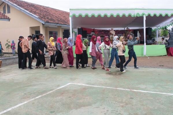 linaslht tweet picture