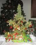 effgee2's tweet image. My piffmass tree :)