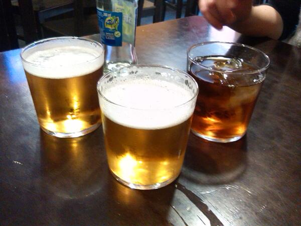 MarinaOsunaa's tweet photo. Chopp con @PauTfn y #migue http://t.co/VOtS3CEpDd