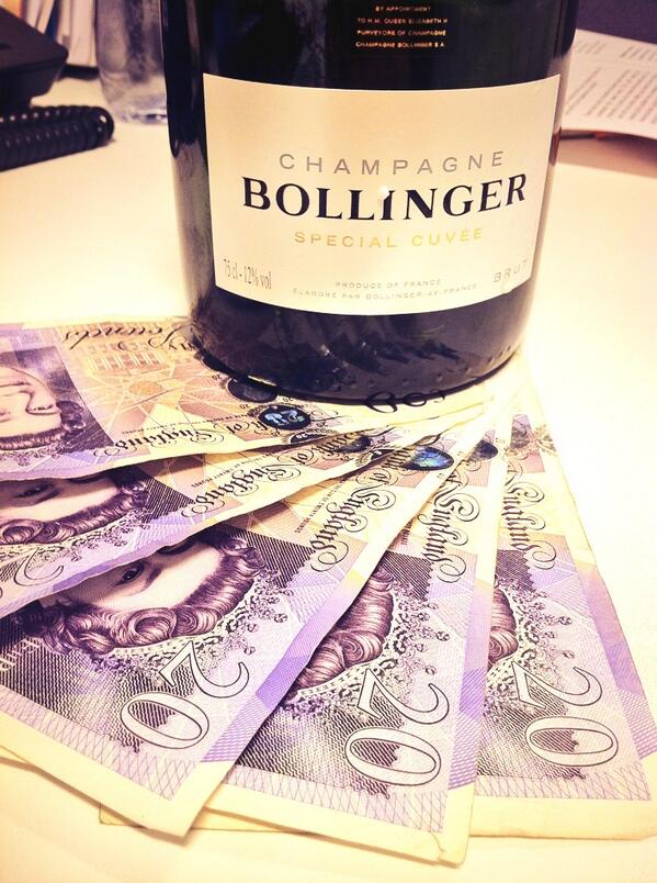 VickyFlipFlop's tweet image. Ready to paaaarty with @cormacscanlan @edvgapyear @HeartsRosz @WillJackJones #classybitches