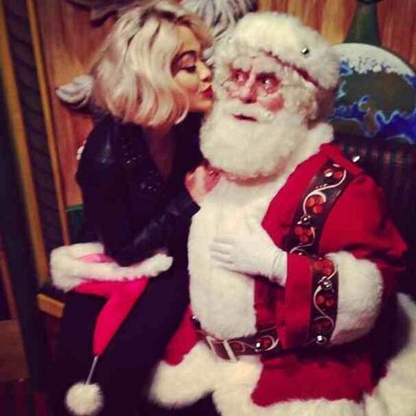 j_shapiros's tweet photo. And I sweet talked Santa into getting me what I want http://t.co/OdLUZppyt8