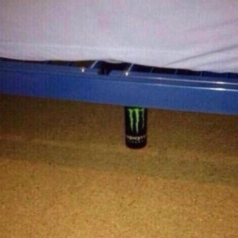 Boxheaddd's tweet image. I'm friends with the monster that's under my bed..