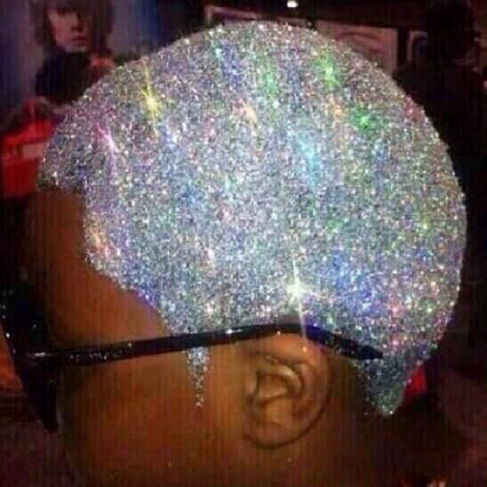 UnBreakItDowns's tweet photo. A 10000 #RT J'AI JURER JE FAIT CETTE COUPE POUR LE NOUVEL AN ! #SachezLe #JaiJurer #JeNaiQuneParole http://t.co/ffxRH6iAVn