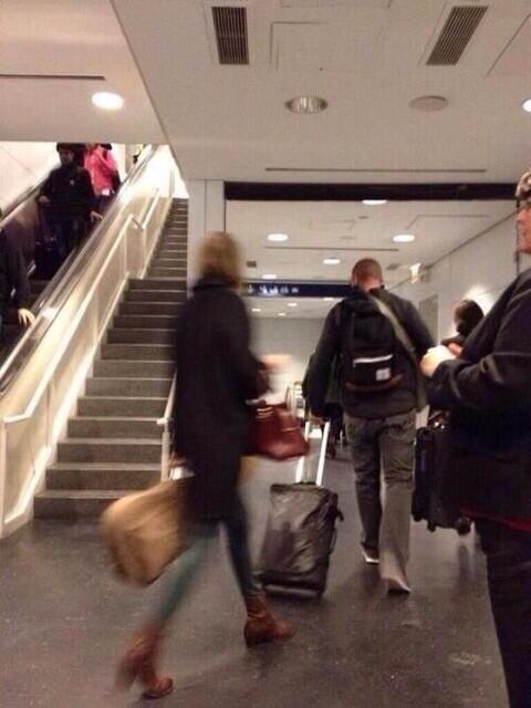 Swiftcast13's tweet image. Taylor leaving the Gatwick airport in England with her guitar today!
