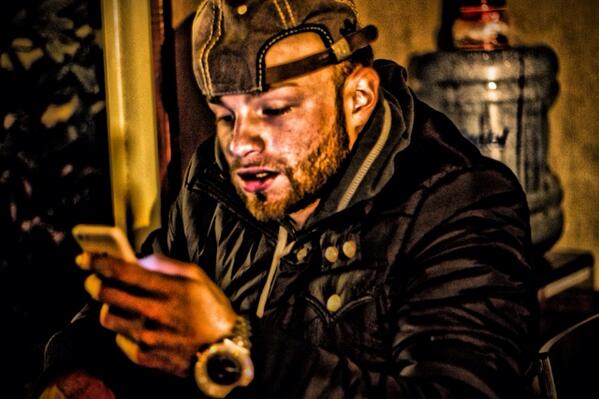 SoRaspyy's tweet photo. “@YUNG_EUR0: Yung fly nigga 😎 http://t.co/9b47PncOJx”😍