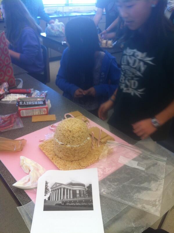 MrsBankstonUMS's tweet photo. College Gingerbread Houses in AVID http://t.co/yzEMAS8Oy5