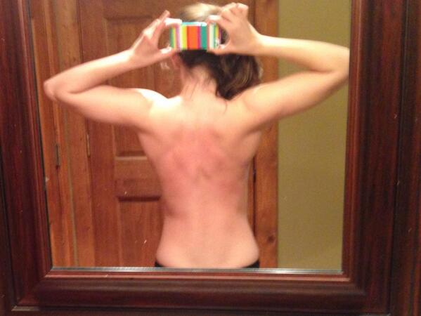 another_fit_gir's tweet image. Wait is that really my back?!?!?😳 #backslip I'm crazy proud of this.