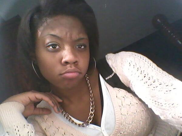 onemoredaisy_'s tweet image. naaaap im ouuut #selfieindaroom #noeditimugly #onephone #allme #Kimdone