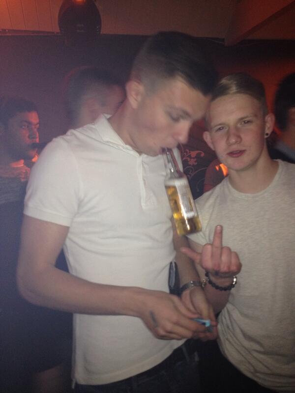 Con_Lancs's tweet image. #dateupdate Josh without the ting.... Is this the end?