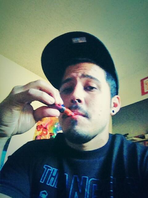 AsarothTheRed's tweet image. Vape-pen