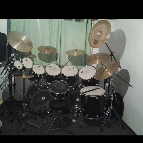 DrumsDaily (@likedrumsdaily) on Twitter photo 