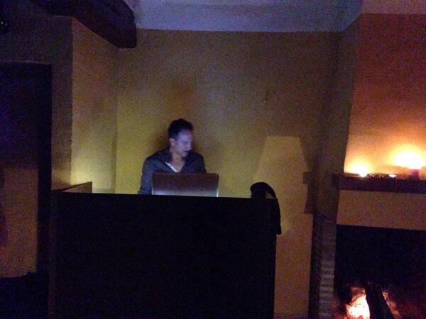 nandodj06's tweet photo. Bernabe cottage in sesión...!! http://t.co/3EafL5jETc