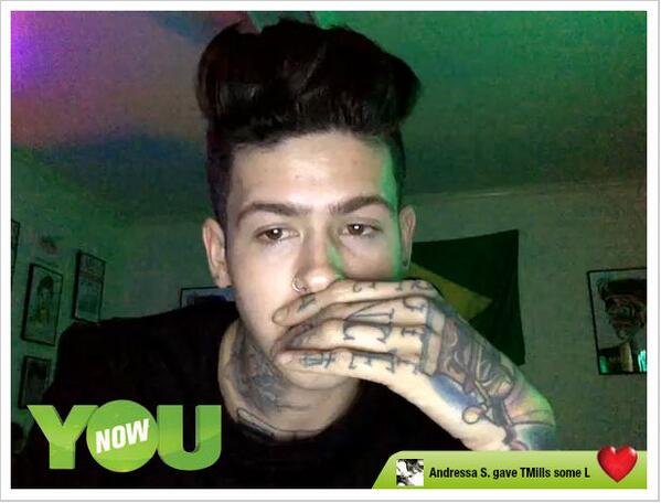 lightwweight's tweet image. printei a vida