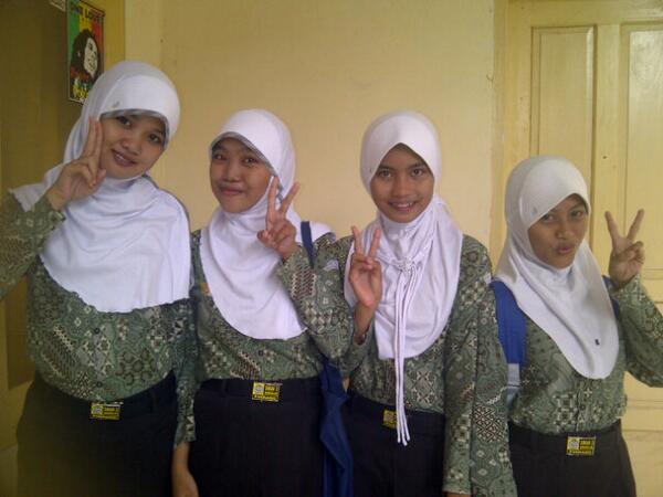 eibha_widikidiw's tweet photo. @Chicafitri @dinabiebers22 http://t.co/tMS8Lz4Jvp
