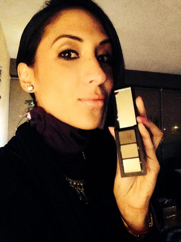 cynthia_uriastv's tweet photo. Fabuloso @OriflameMexico #kitdecejas http://t.co/hq375aEBU6