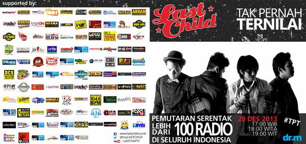 MerchOfficialID's tweet photo. RT @myLASTCHILD: bwt yg msh nanyain radio yg muterin pemutaran serentak #TPT, liat banner ini ya -> http://t.co/F5ReRIfQoP