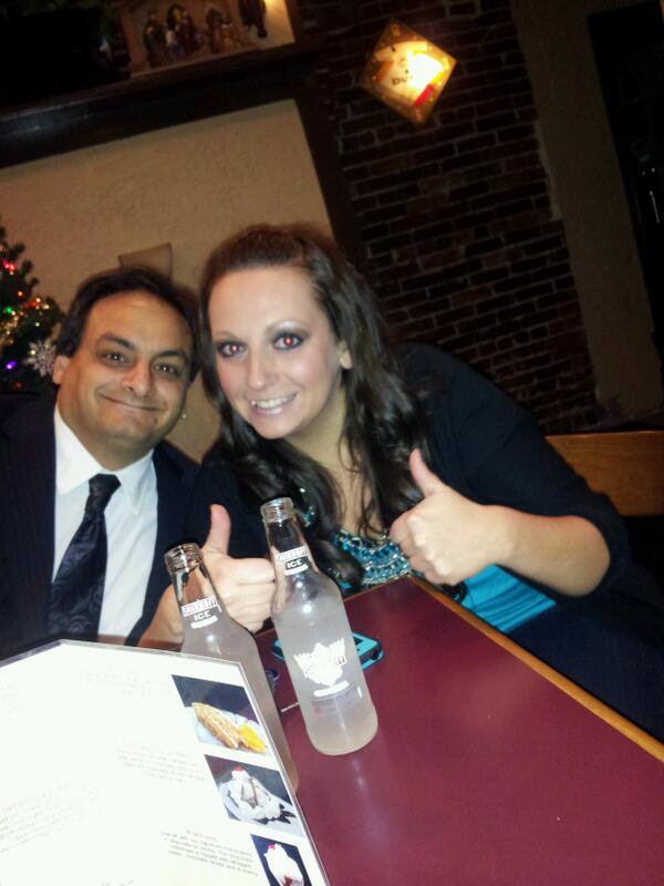 jabxxp's tweet photo. @damntheman44  Hi Scott! Guess who is Smirnoffing!? It's @kellykasper4 ! http://t.co/9jAT2GbdEN