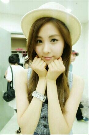 ThreeThreegirls's tweet photo. Seohyun... Ini  kesukaan Diasa Three Girls http://t.co/KXzgeXfrsc