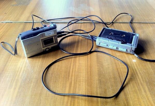 soundblog's tweet image. 20131219 (2013=C50): Closed Circuit Cassette Recording [ #feedbackloop #LLLO ]