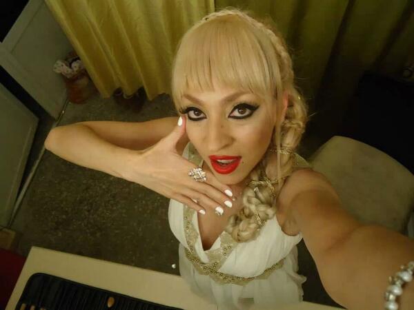 Прямая ссылка на встроенное изображение