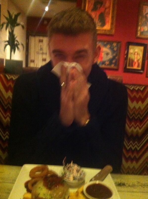 GracePiechocki's tweet photo. Cheeky blowy at the table 😂@ChrisMORGN http://t.co/u9lOWrMl5Y