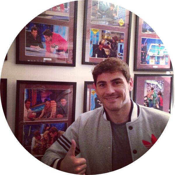 IkerCasillas's tweet photo. Buen fin de semana a todos! #FelizViernes 

Nice weekend to everybody! #HappyFriday 

#CasillasWorld http://t.co/jNum2bpMnc