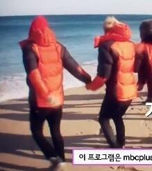 taohun_intl's tweet photo. ☆pic-spam☆ #taohun holding hands (exo's showtime episode 5 preview) (via:exotaosebar) http://t.co/1wqY9G95zW