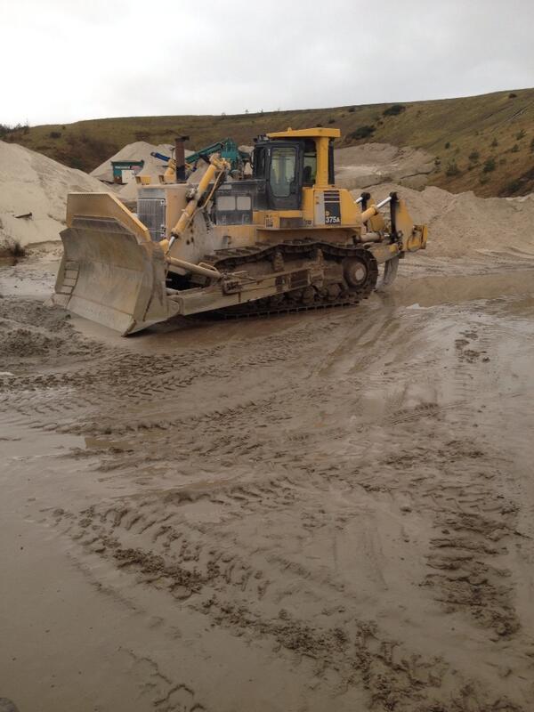 Samcherrie's tweet image. Komatsu 375 only one in scotland