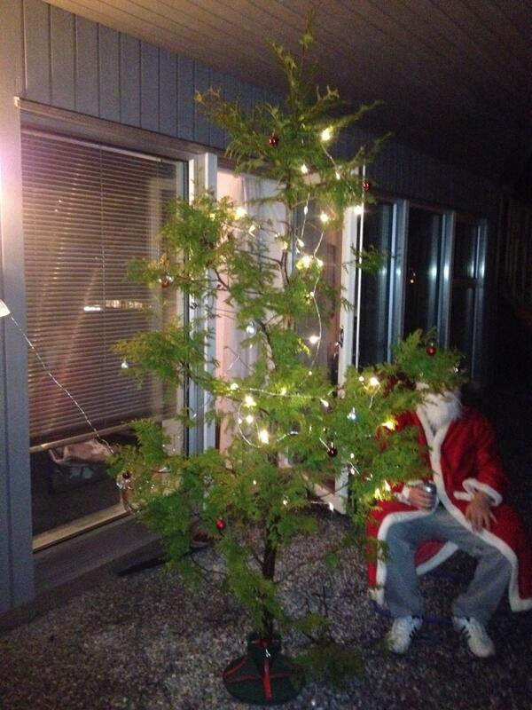 fregry88's tweet photo. Verdens beste juletre http://t.co/zjAGrcAUIK